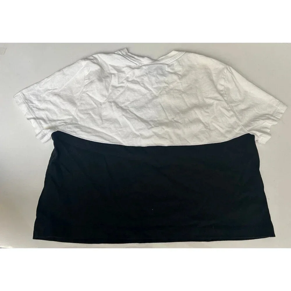 Nike Women’s Swoosh Graphic Crop Top Tee Size Small Black White